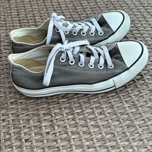 Converse All Stars Grey - women’s size 7, men’s size 5